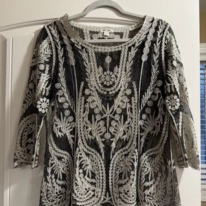 Ultra Pink Women's Black With Gold Embroidered Mesh Tunic Top Size M 3/4 Sleeve